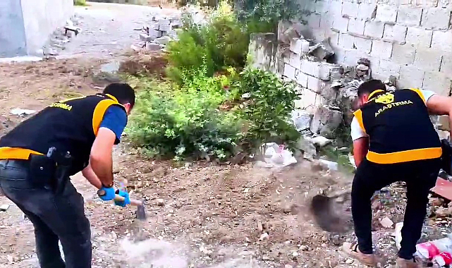 Toprağın altından cephanelik çıktı