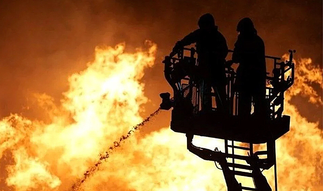 Türkiye  orman yangınlarıyla mücadele ediyor