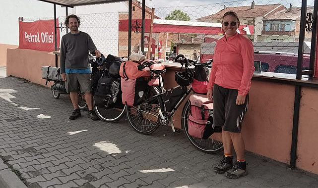 Alman çift bisikletleriyle Türkiye'yi geziyor