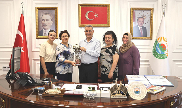 Başkan Kurnaz'a 'kadın istihdamı' teşekkürü