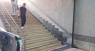 Boşanma aşamasındaki eşini sırtından vurup öldürdü