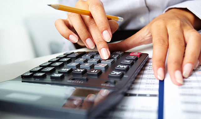 Bütçe ağustos ayında 129 Milyar TL açık verdi