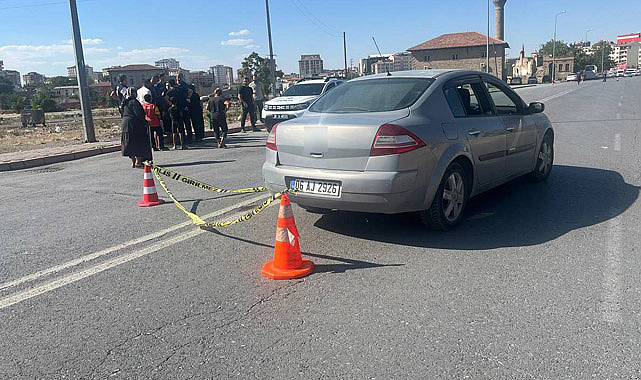 Çocuğunun gözü önünde eski eşini vurdu