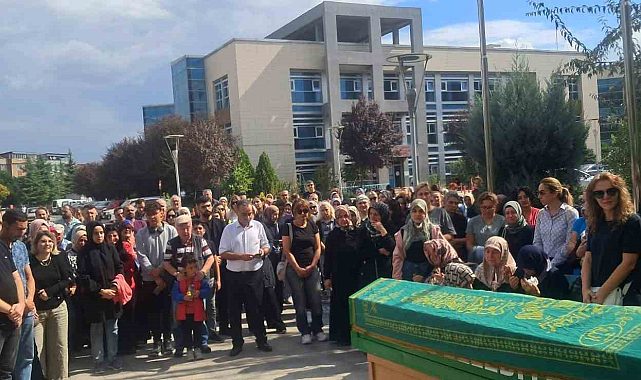 Çocuk doktoru kansere yenik düştü