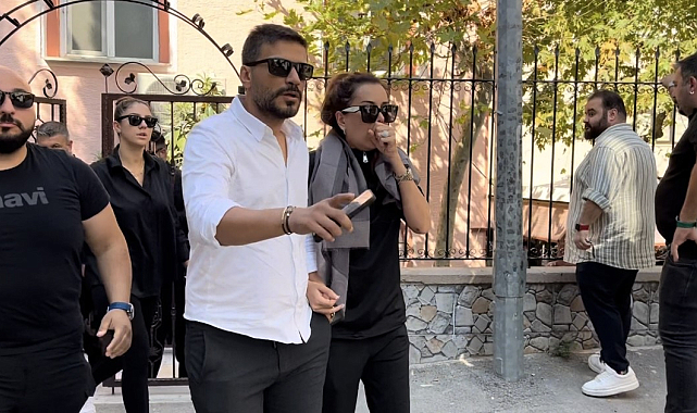 Dilan ve Engin Polat çifti fenomen Kübra Aykut'u son yolculuğuna uğurladı