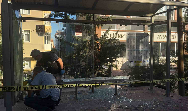 Durakta bekleyen kadını av tüfeğiyle vuran zanlı tutuklandı