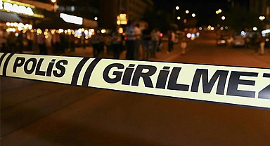 Elektrik direğinde asılı erkek cesedi bulundu