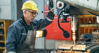 Emeklilik maaşında yaş ve maaş mesajı! AK Parti’li Güler’den şaşırtan açıklama