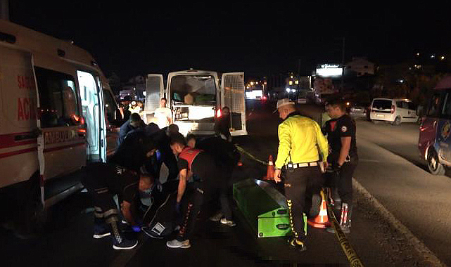 Feci kaza! Minibüs yayalara çarptı 2 kişi öldü