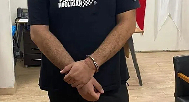 Galatasaray-PAOK maçına Yunan taraftar, PKK paçavrasını sokmaya çalıştı!