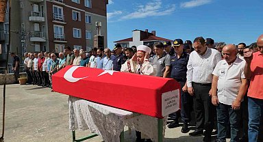 Hayatını kaybeden uzman çavuş Mesut Ayyıldız toprağa verildi