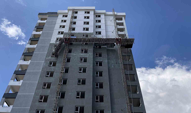 İnşaat iskelesi kırıldı: Aynı aileden 3 kişi öldü