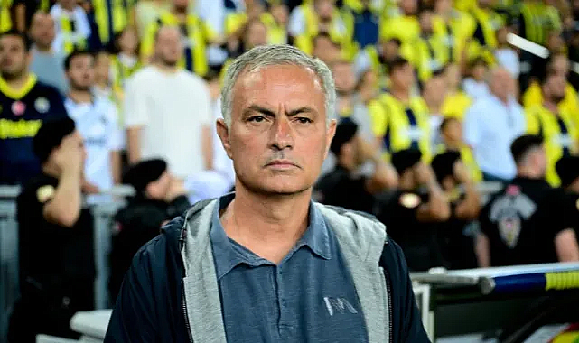 Jose Mourinho’dan derbi sonrası sert yorum: ‘Salakça’ 