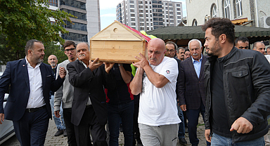 Karadeniz'de 17 gün sonra cansız bedeni bulunan kaptan toprağa verildi