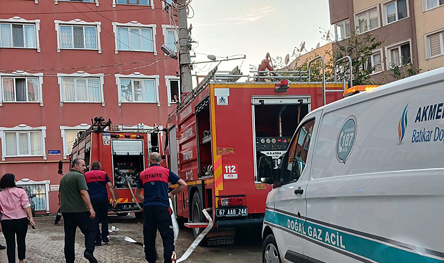 Öğrenci evinde elektrikli battaniyeden yangın çıktı