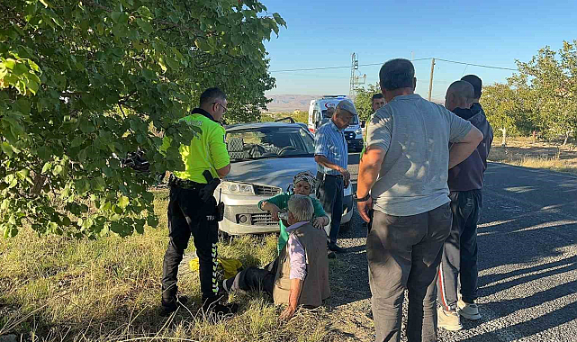 Önünde namaz kıldığı aracın altında kaldı
