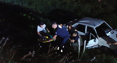 Otomobil dereye uçtu!