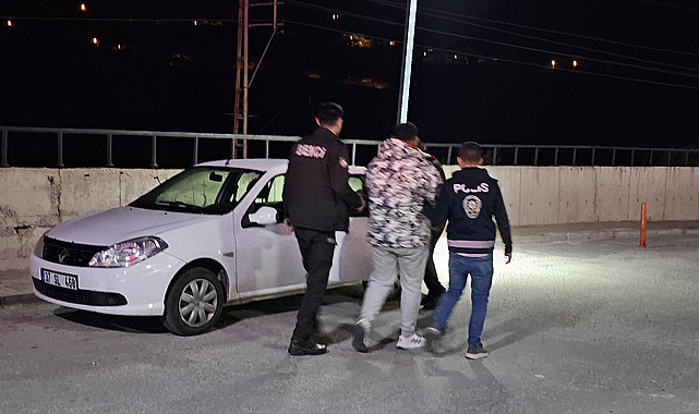 Polise silah çekip serbest kalmışlardı! O şahıslar tekrar gözaltında