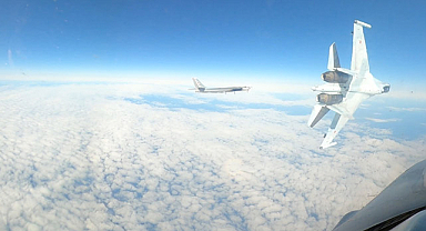 Rus ve ABD savaş uçakları arasında gerginlik