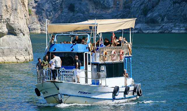 Şahinkaya Kanyonu'na yoğun ilgi: 100 bin ziyaretçi ağırladı