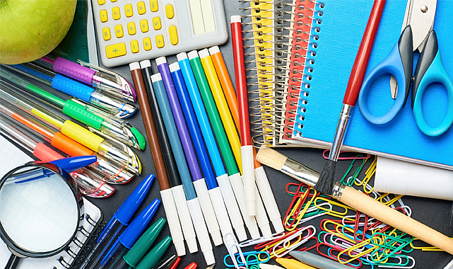 Samsun Çarşamba'da dar gelirli ailelere kırtasiye yardımı