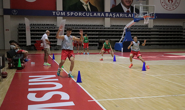 Samsun’da 230 antrenör ile seminer