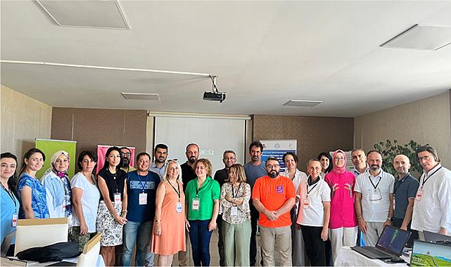 Samsun'da biyoloji öğretmenlerine yönelik yapay zeka araçları eğitimi başladı