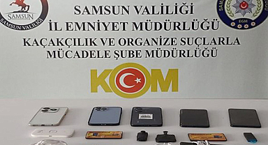 Samsun'da ehliyet sınavında kopya düzeneğiyle yakalandılar