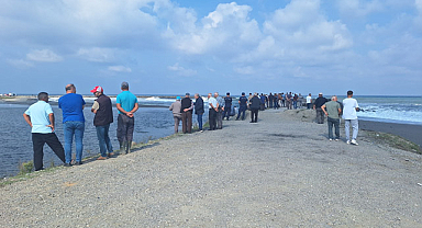 Samsun'da kayıp balıkçının arama çalışmalarına ara verildi