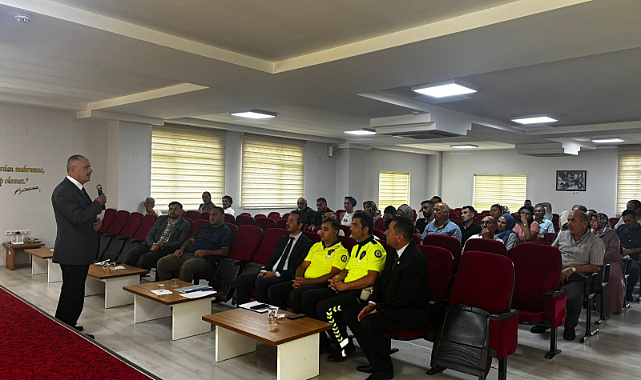 Samsun'da servis şoförlerine güvenli taşımacılık eğitimi verildi