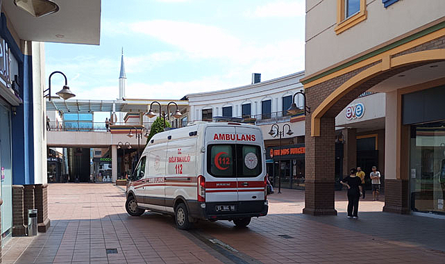 Samsun'un Çarşamba ilçesinde klima tamircisi beton zemine düştü