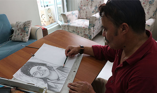Samsun'un Havza ilçesinde eşinin acısını resim yaparak hafifletiyor