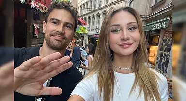 Theo James İstanbul'da! Hayranı tarafından ifşaladı