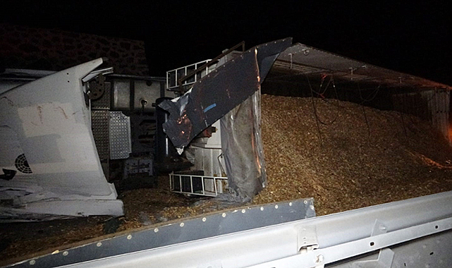 Tır sürücüsü feci kazada can verdi