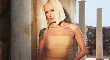 Ünlü manken Didem Soydan’dan gündem olan pozlar! Çıplak kamera karşısında