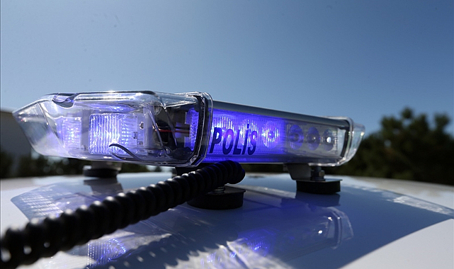 Uygulama noktasına çarptı! 2 si polis 6 kişi yaralandı