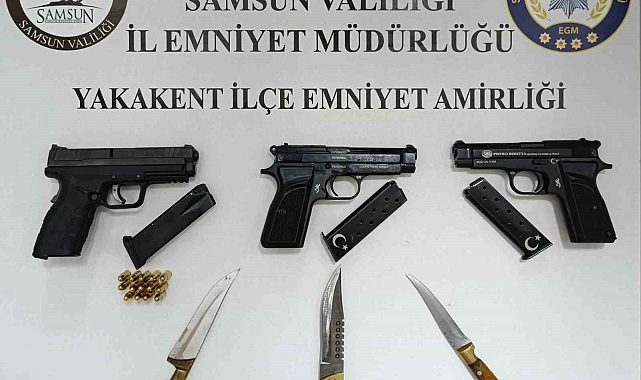 Yakakent'te 3 ruhsatsız tabanca ele geçirildi