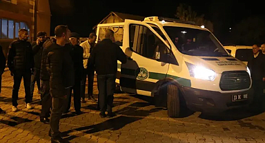 Yorgun mermi başına isabet etti! Evinin önünde oynayan çocuk hayatını kaybetti