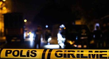 Adana'da evlat dehşeti! Annesini bıçaklayıp bastonla boğarak öldürdü