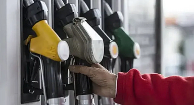 Akaryakıtta tabela değişti! Brent petrol düşüşte, Benzin ve motorin güncel fiyatı