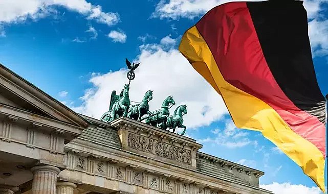 Almanya’nın ekonomisi çöküyor mu? Fabrika siparişleri düştü, ülkede resesyon korkusu başladı