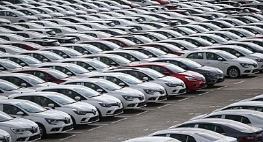 Araç piyasasında şaşırtan hareketlilik! Sıfır otomobillere zam, yön ikinci elde