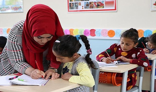 Artık öğretmenlerin saygınlığı tartışılacak! Kanun teklifi kabul edildi