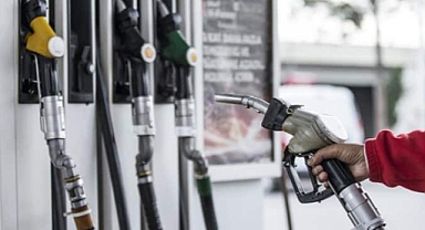 Benzin ve motorine gece yarısı zam! 2 Ekim Güncel akaryakıt fiyatları