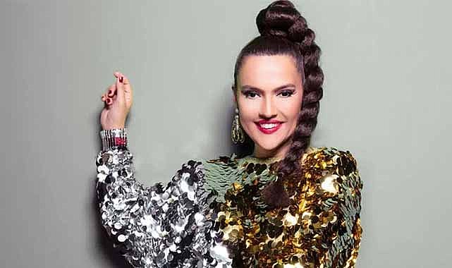 Demet Akalın'ın kızı Hira'nın el bilekleri kırıldı