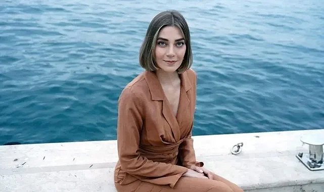 Eski oyuncu Öznur Serçeler, Yalı Çapkını’nın ne zaman biteceğini ağzından kaçırdı!