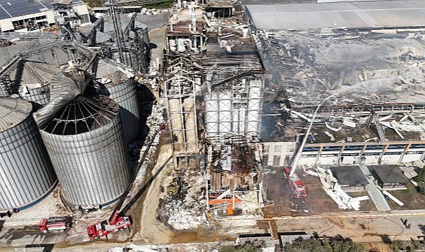 Fabrika patlamasında hayatını kaybeden Naim Güzel toprağa verildi