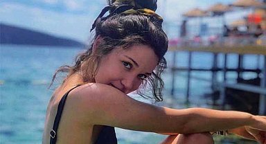 Hazal Subaşı'nın kırmızı bikinisiyle koltukta uzandığı sahne olay oldu