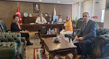 İl Milli Eğitim Öğretim Müdürü Murta Ağar'a , TEMA Vakfı Samsun temsilcisi Leman Özay'dan proje ziyareti