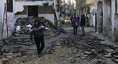 İsrail'den mülteci kampına hava saldırısı! 14 ölü